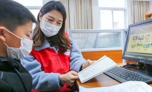 小学生居家上网课,家长跟着旁听几节后怒了 这样的课不如不上